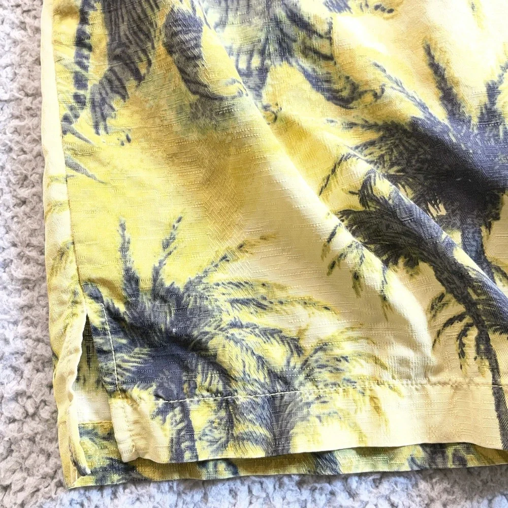 Tommy Bahama Shirts Mens Large Yellow Silk Palm Tree Tiger Hawaiian Camp Casual - Picture 5 of 12